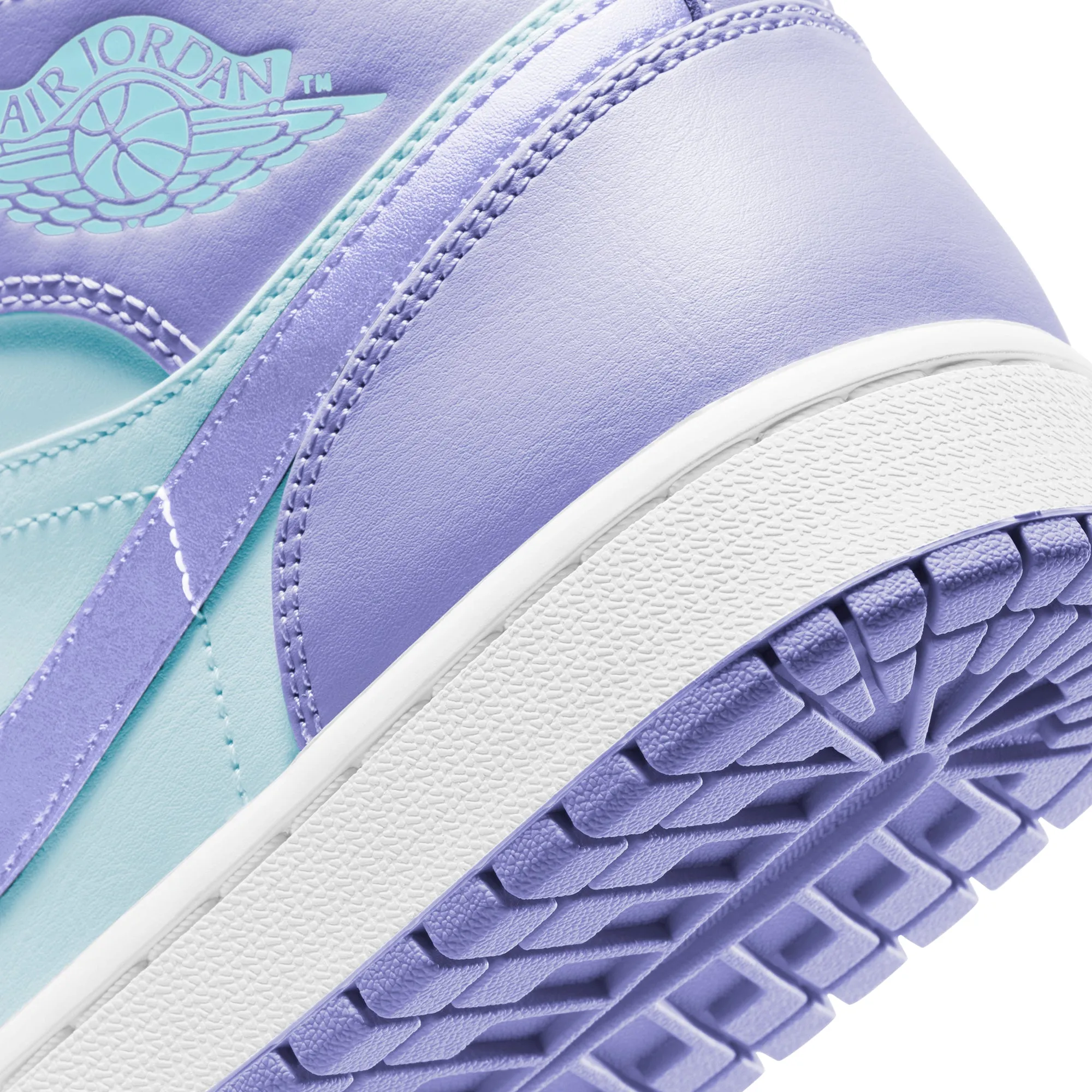 Air Jordan 1 Mid 'Purple Pulse' 554724-500