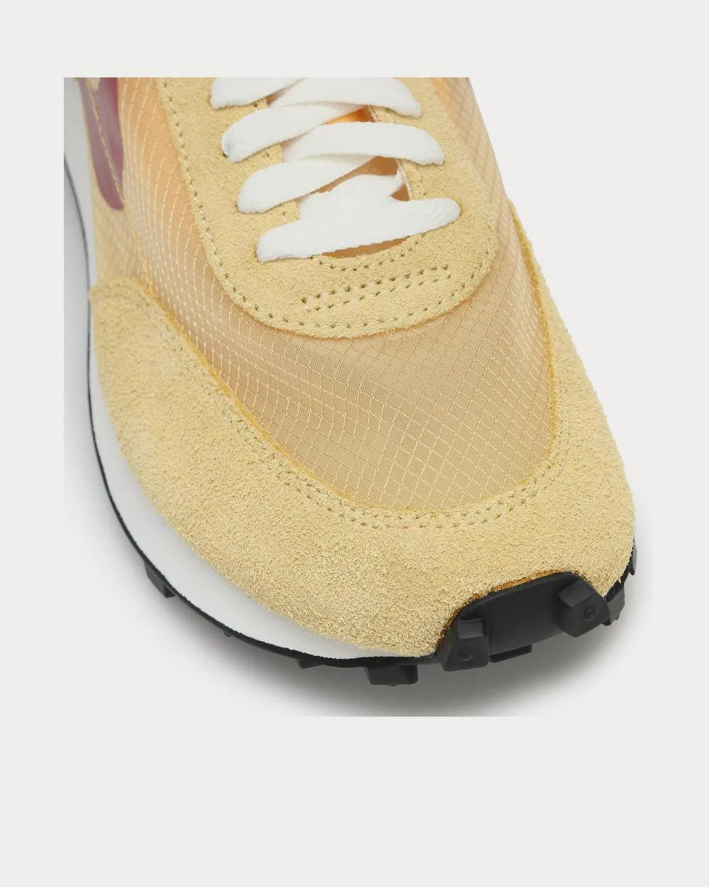 Daybreak suede Topaz Gold Running Shoes