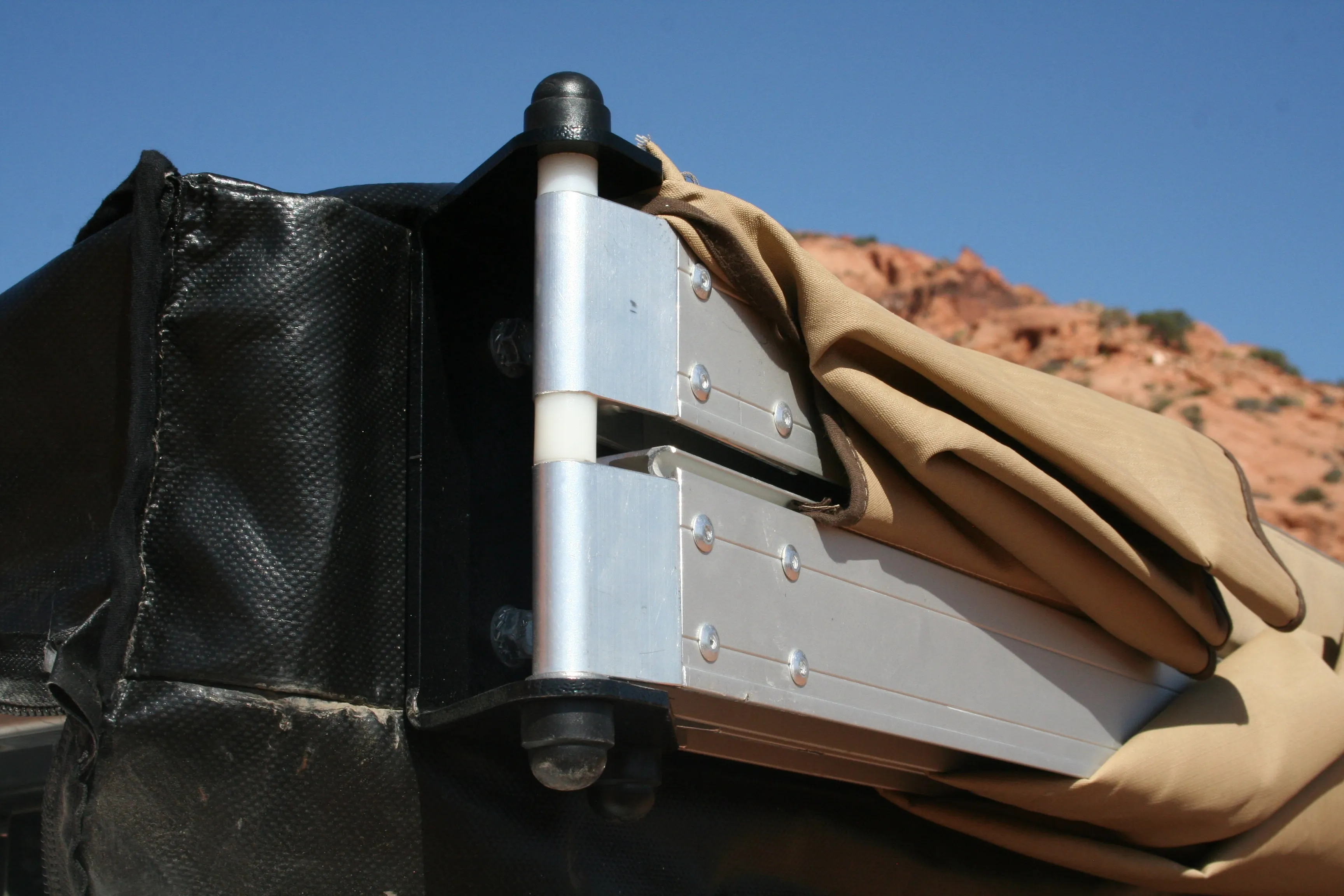 Equipt Bat 270 Awning