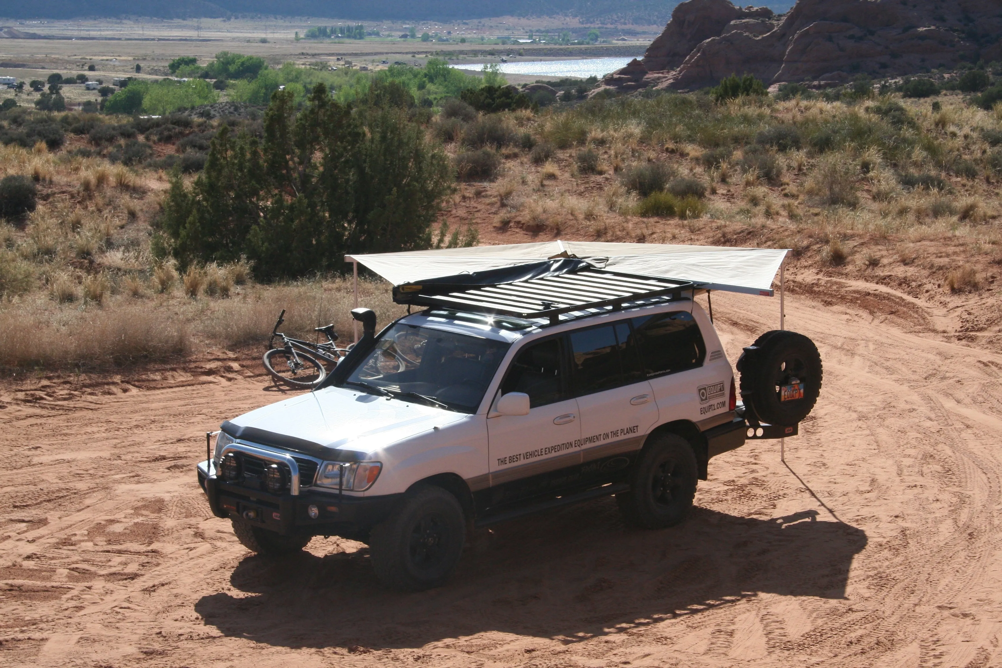 Equipt Bat 270 Awning