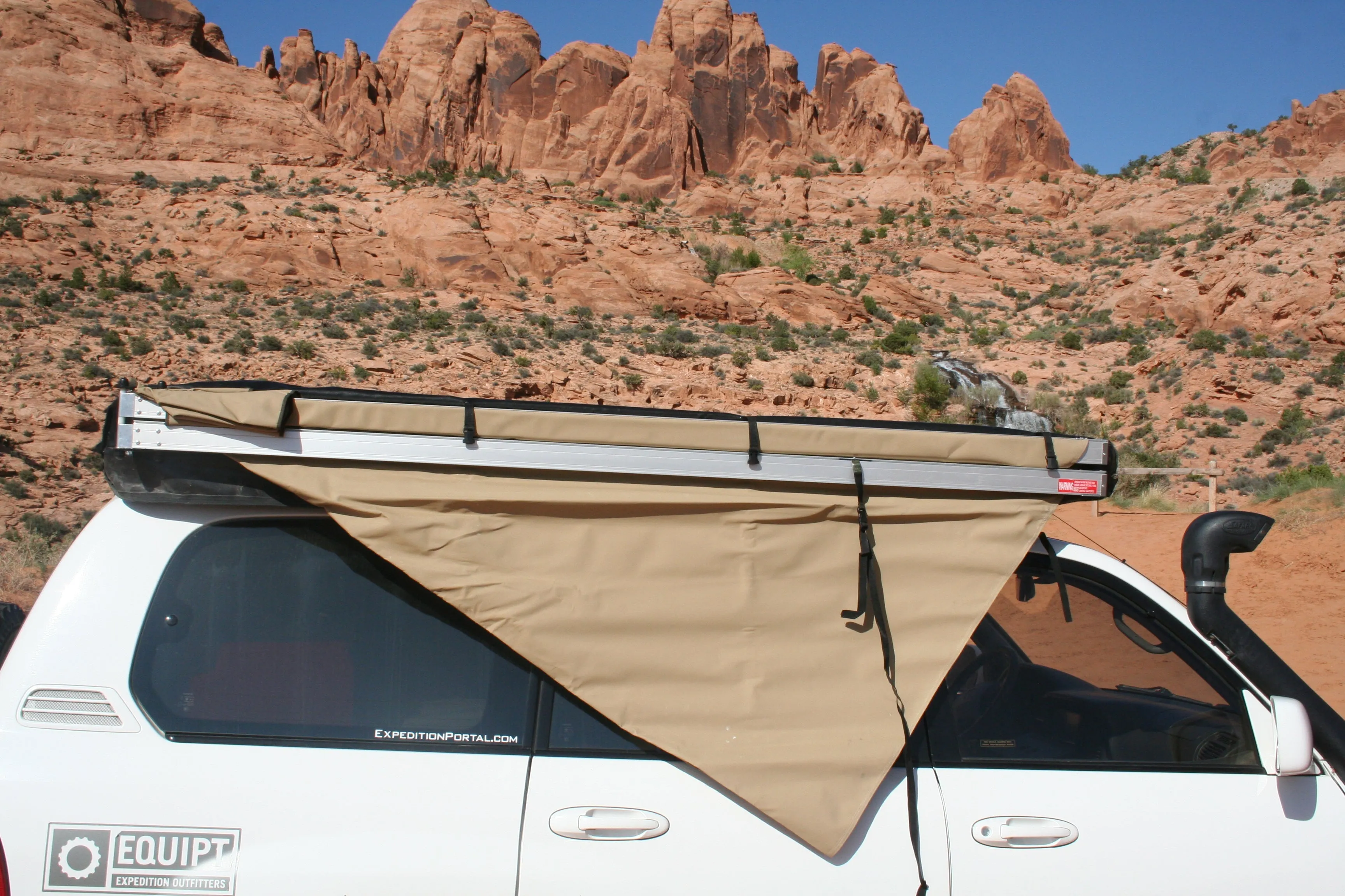 Equipt Bat 270 Awning