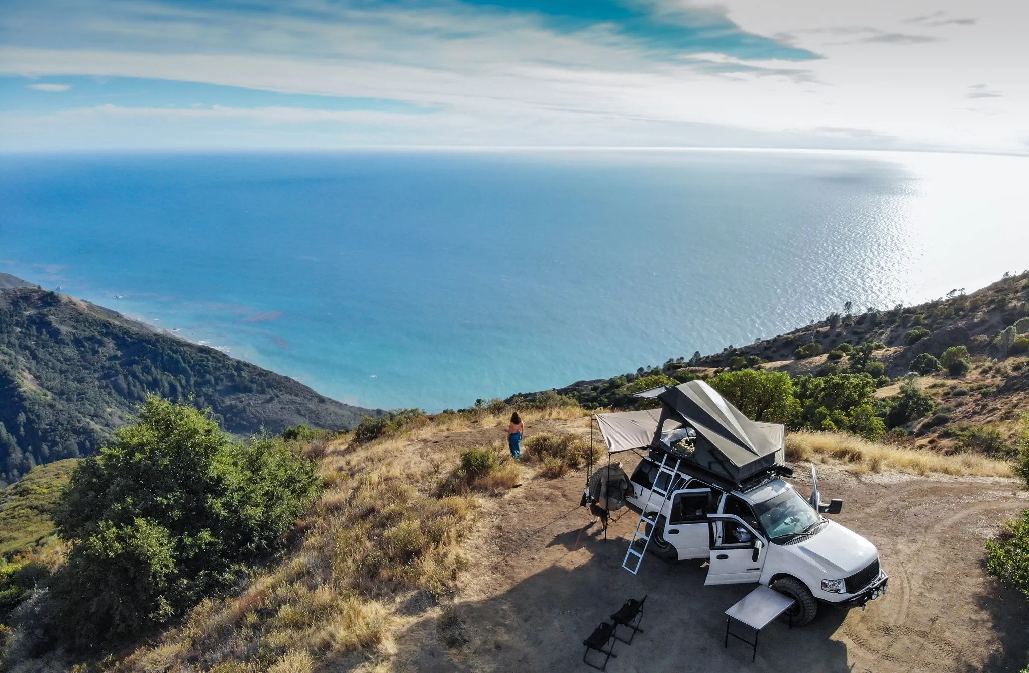 Equipt Stealth Hard Shell Roof Top Tent