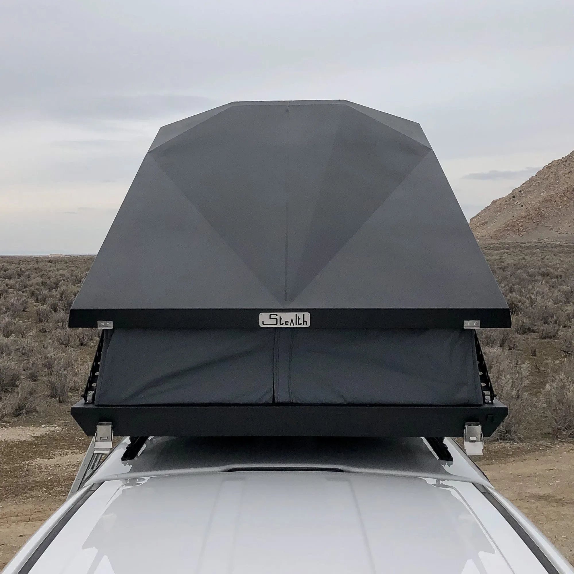 Equipt Stealth Hard Shell Roof Top Tent