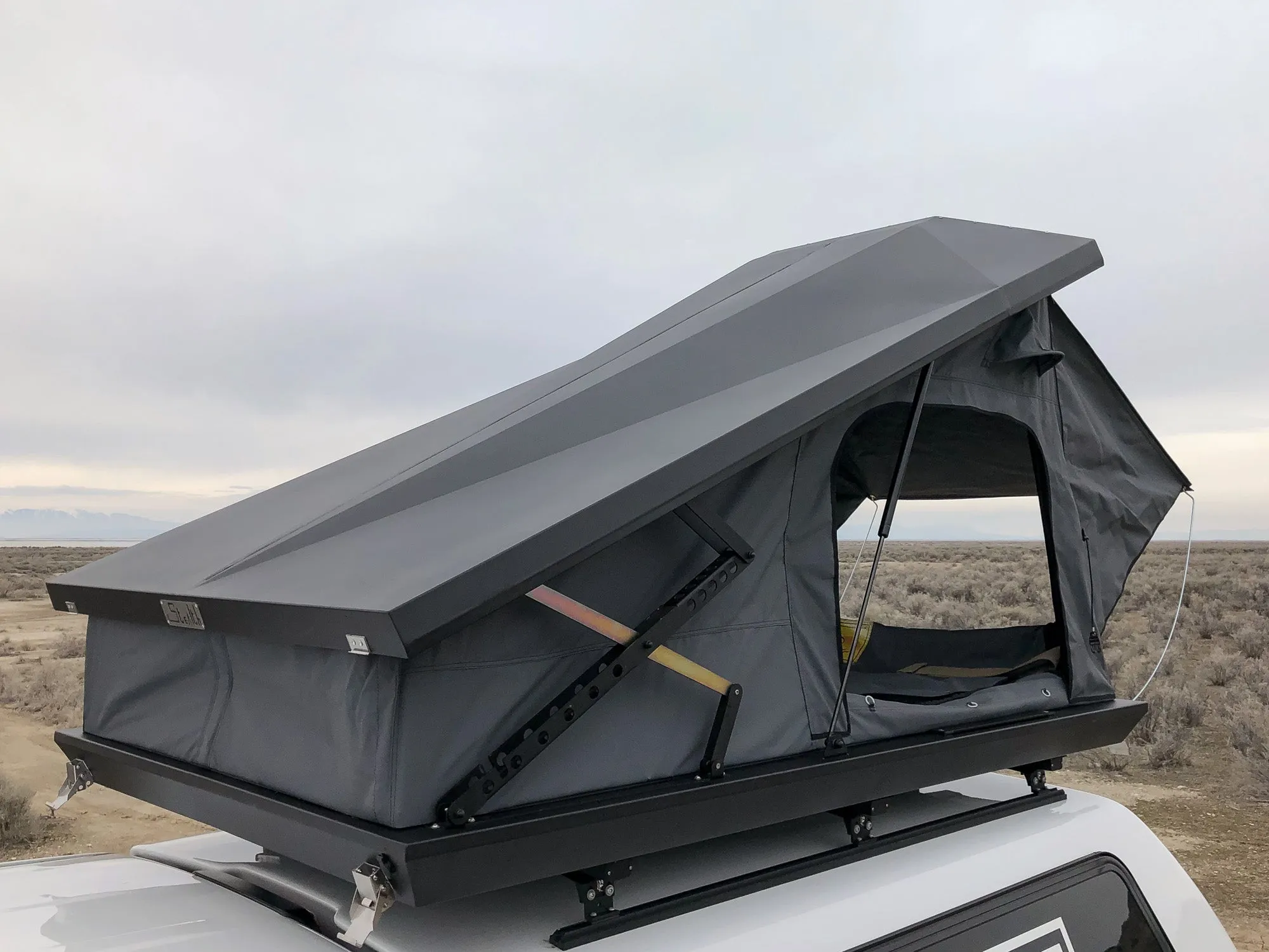 Equipt Stealth Hard Shell Roof Top Tent