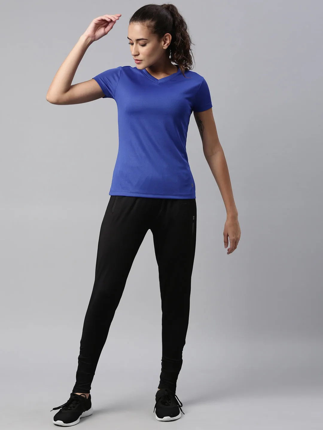 JESSIE  (100% MICRO POLYESTER SPORTSWARE T-SHIRT FOR WOMENS)