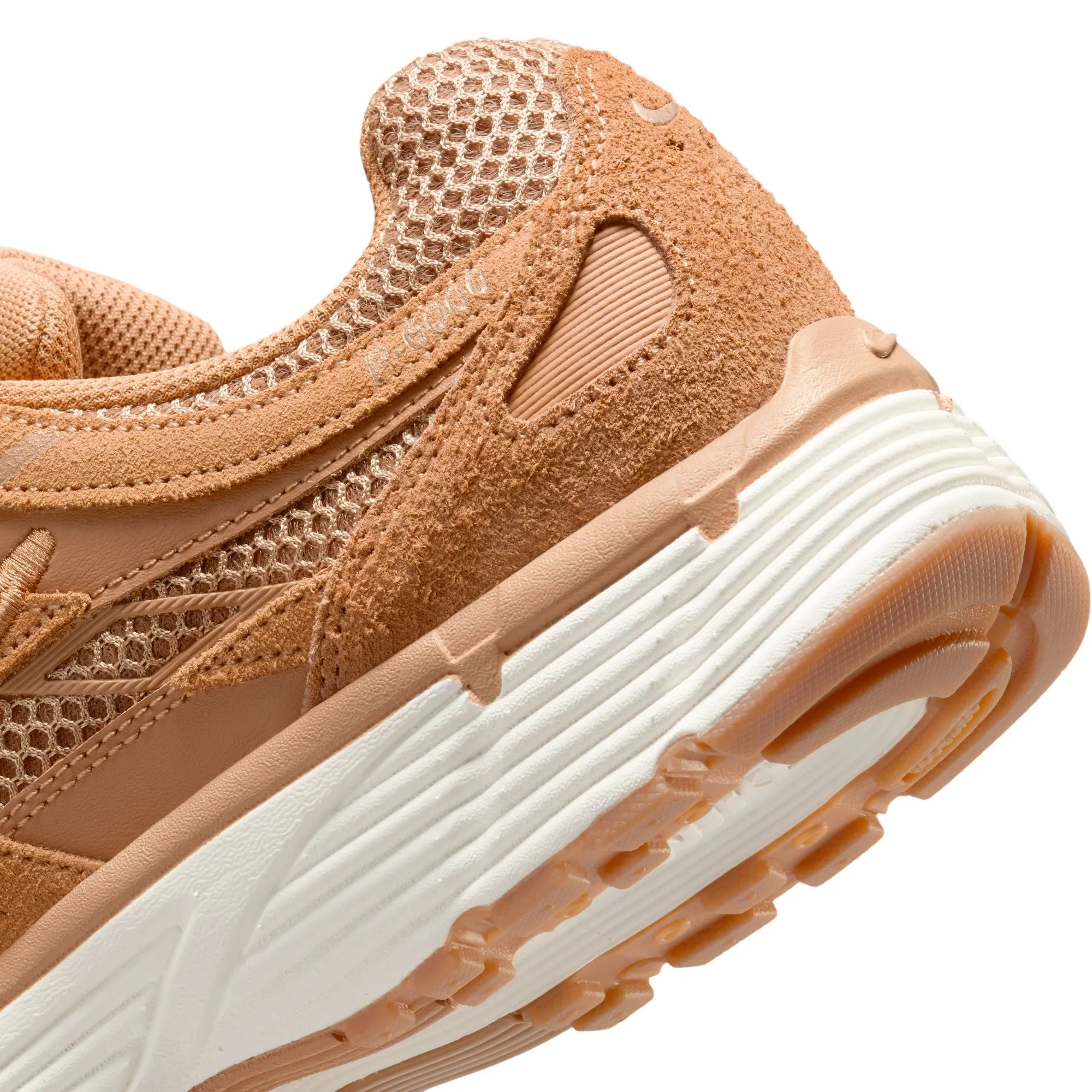 Nike - P-6000 SE ~ Flax