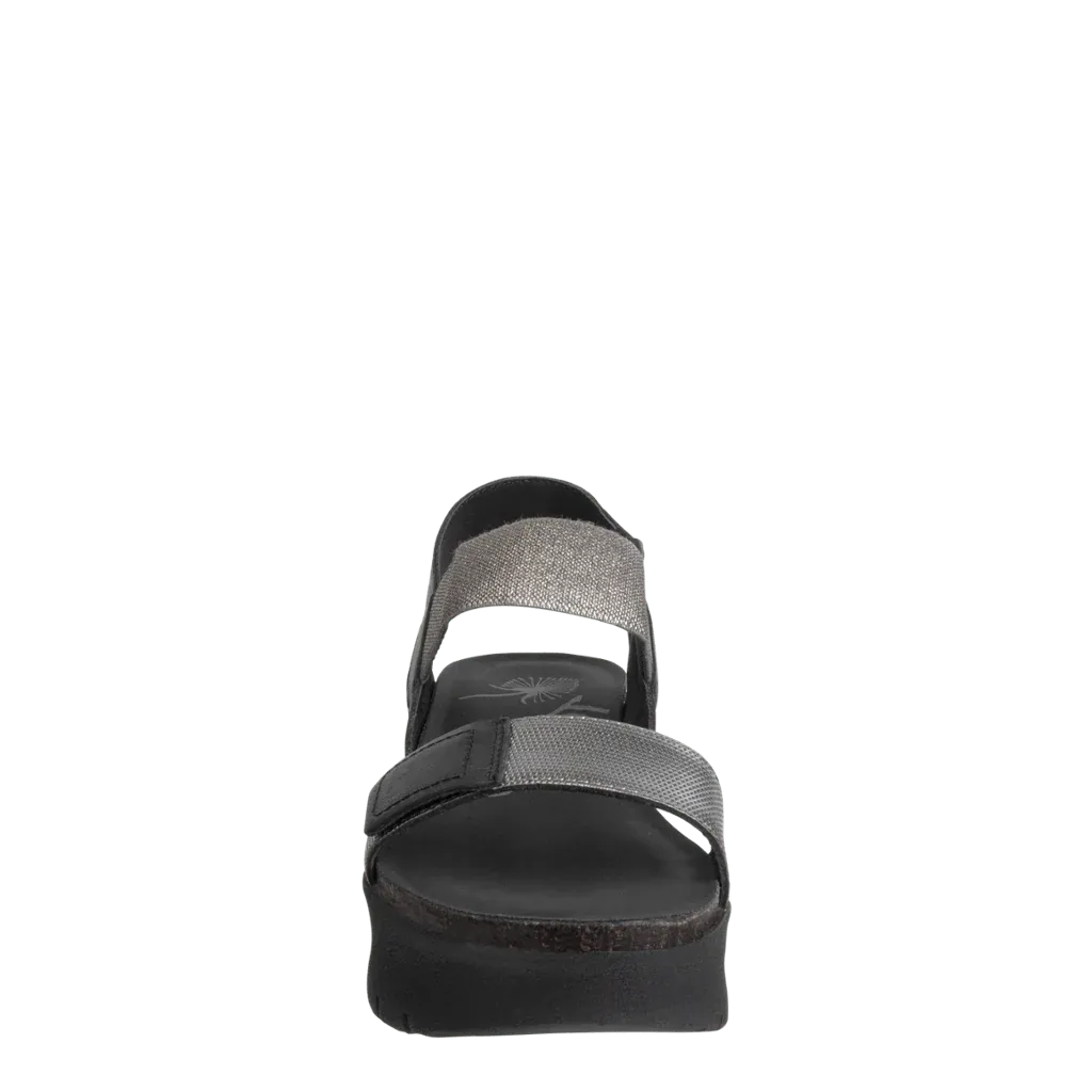 Nova Platform Sandal • Black
