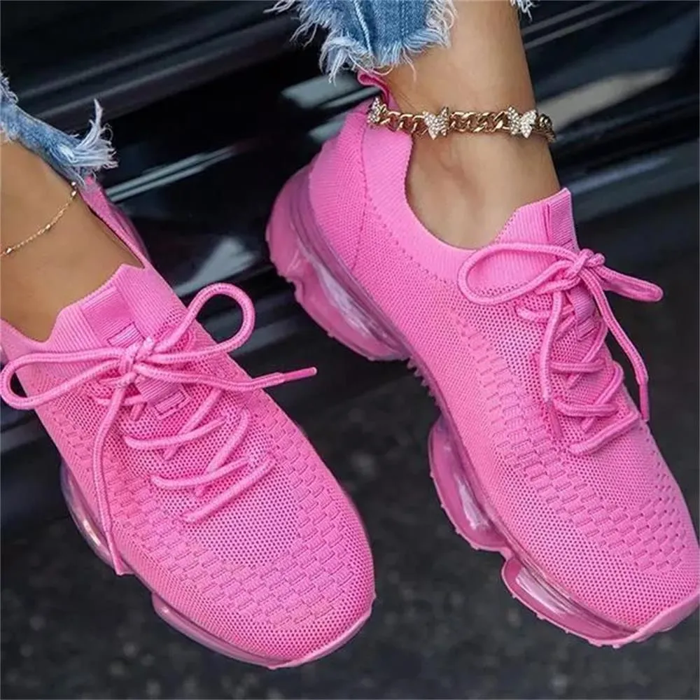 Relaxed and breathable orthopedic Shoes