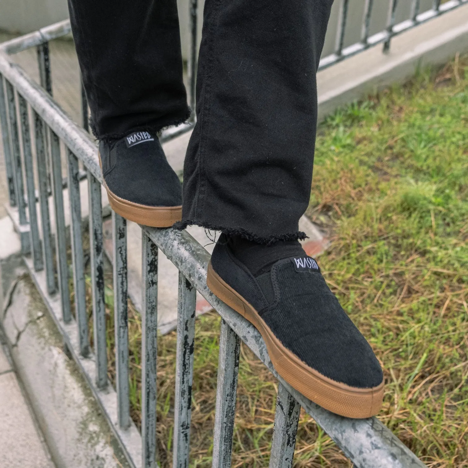 SLIPTIGHT BLACK GUM