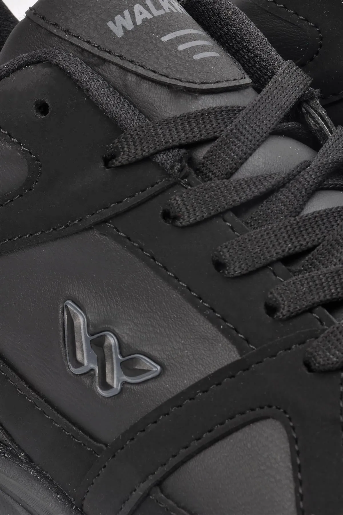 W-toronto Black Light Walking Shoes